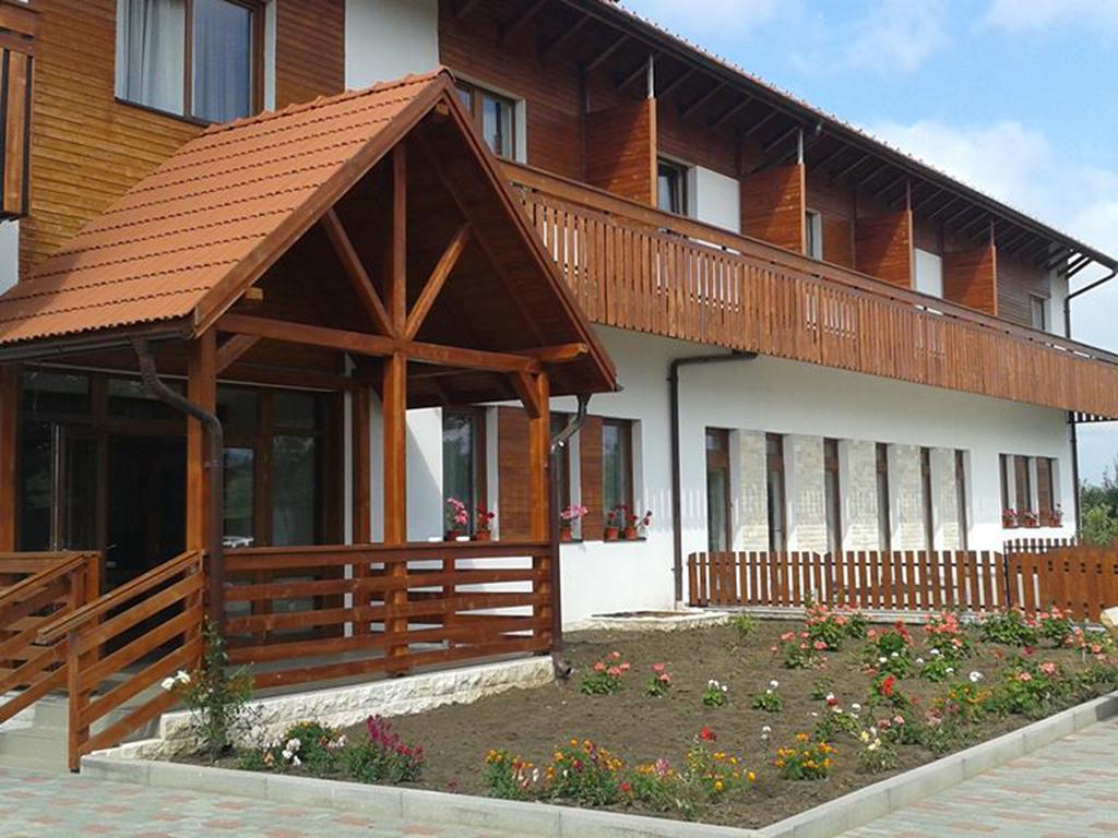 Pensiunea Casa Bunicului Mociu Экстерьер фото