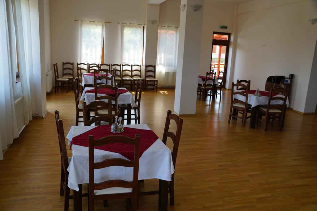 Pensiunea Casa Bunicului Mociu Экстерьер фото